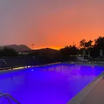 Poggio Ulivo Pool-apartments * Rivoli Veronese