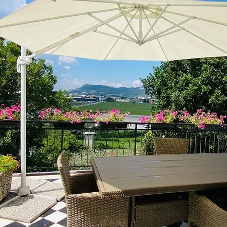 Villa Poggio Ulivo Pool-Apartments * Rivoli Veronese