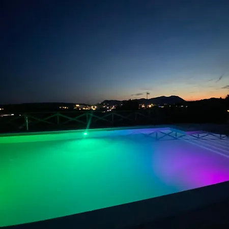 Villa Poggio Ulivo Pool-Apartments