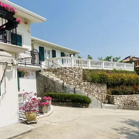 Poggio Ulivo Pool-apartments דירה *